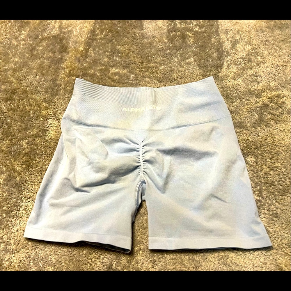 Alphalete amplify Shorts